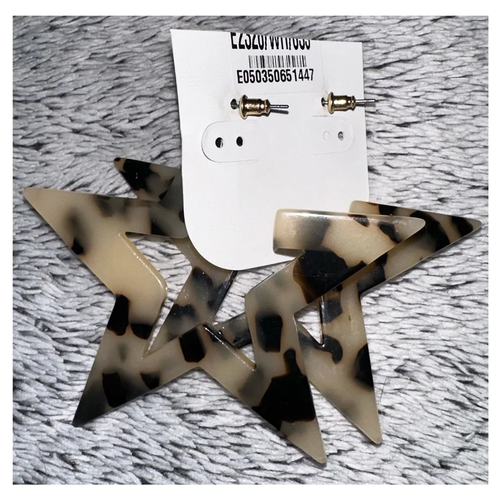 Star Shaped Acrylic Earrings - Picture 2 of 2